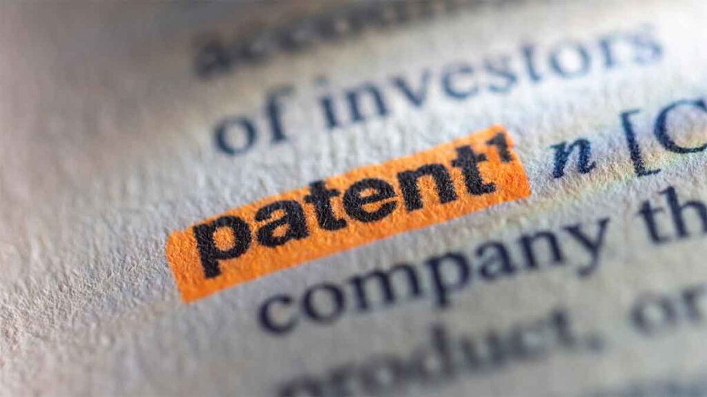 The word _patent_ is highlighted in orange in a dictionary